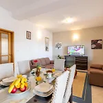 Apartment For 5