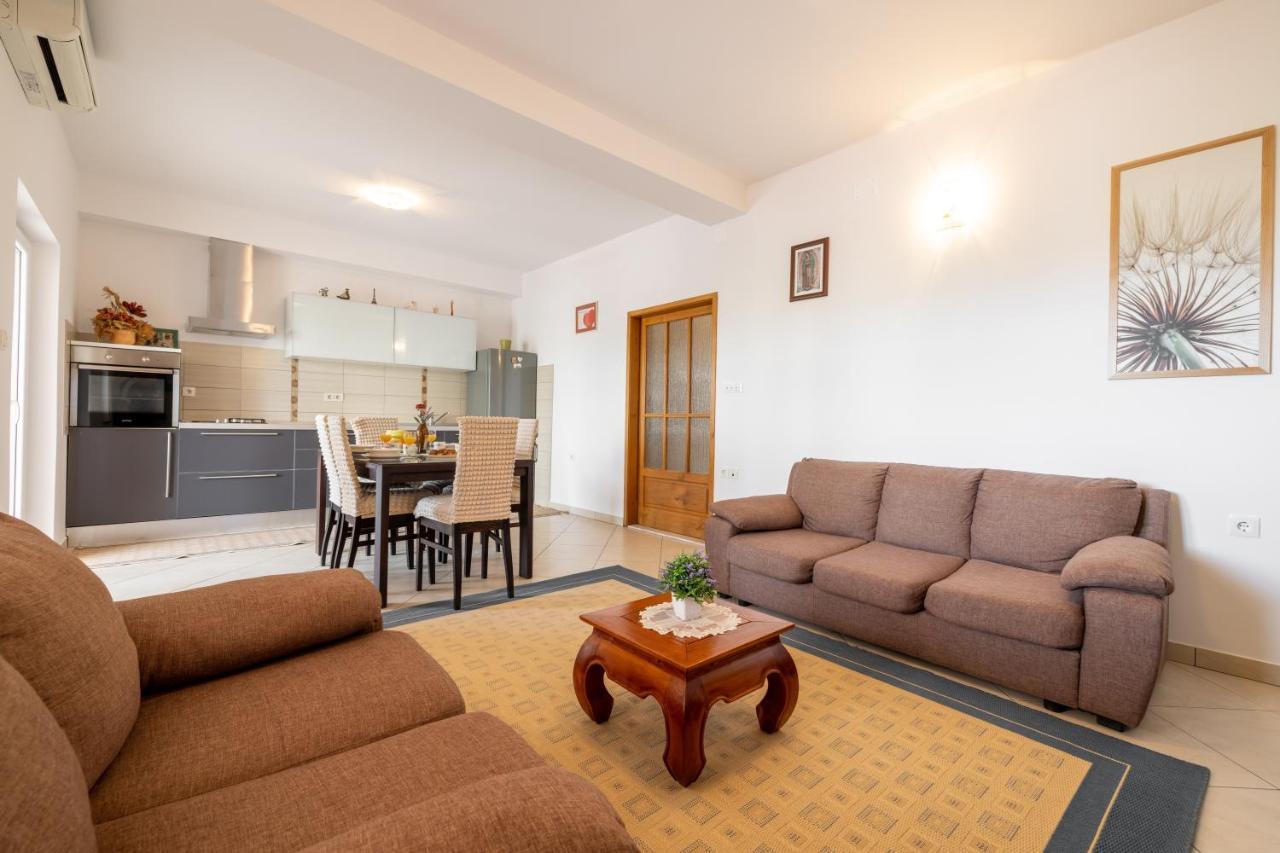 For 5 Apartman *